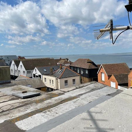 Castle House Villa Whitstable Exterior photo